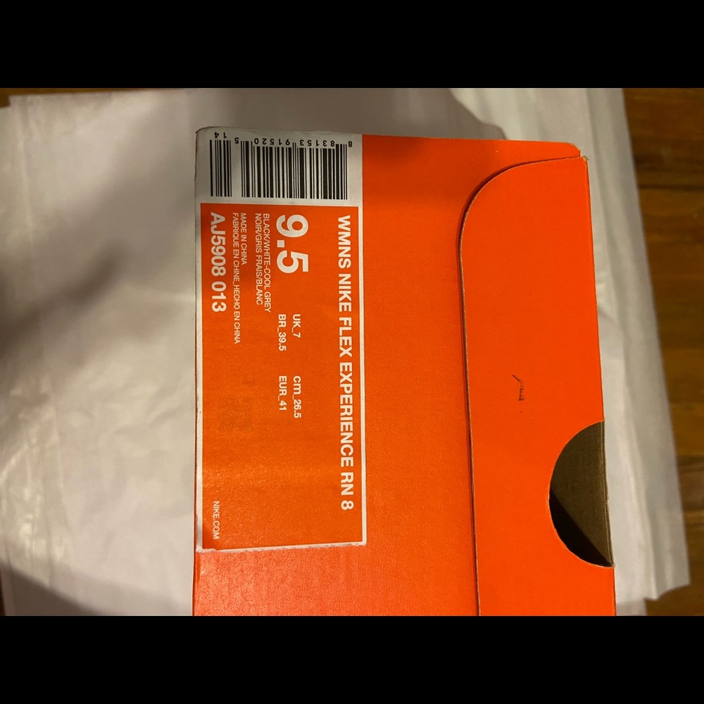 *SOLD* Nike Flex Experience RN 8 Running Shoes - Picture 2 of 8
